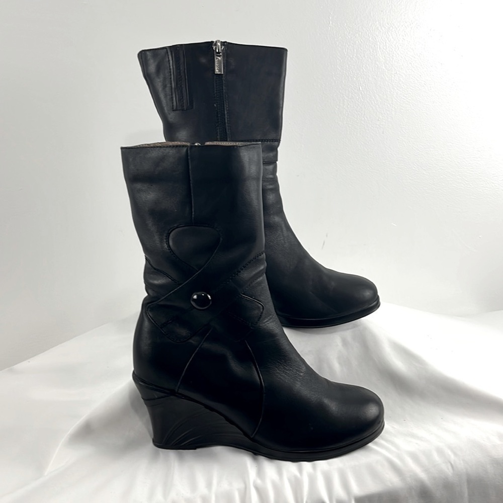 Litfoot Leather Wedge Booties